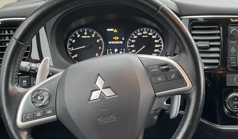 Mitsubishi Outlander 2.0 Intense+ Automaat 7p complet