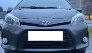 TOYOTA YARIS III phase 2 1.5 HYBRID 100 DYNAMIC 3000Euros complet