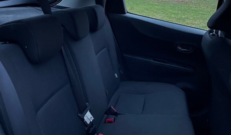 TOYOTA YARIS III phase 2 1.5 HYBRID 100 DYNAMIC 3000Euros complet
