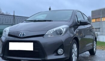 TOYOTA YARIS III phase 2 1.5 HYBRID 100 DYNAMIC 3000Euros complet
