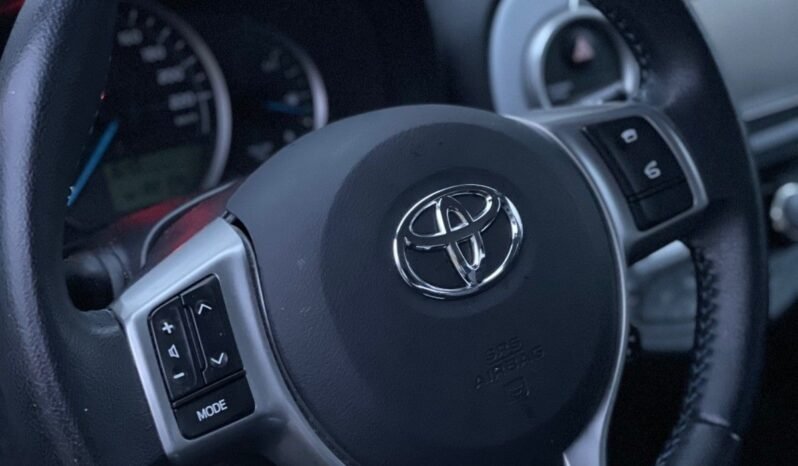 TOYOTA YARIS III phase 2 1.5 HYBRID 100 DYNAMIC 3000Euros complet