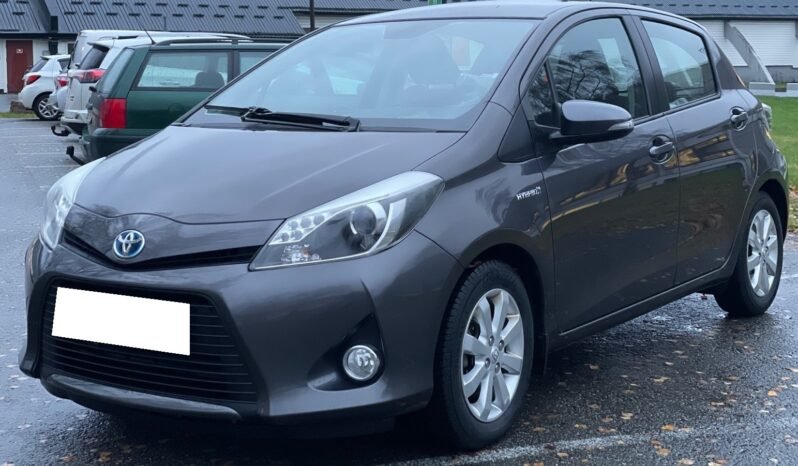 TOYOTA YARIS III phase 2 1.5 HYBRID 100 DYNAMIC 3000Euros complet