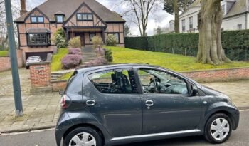TOYOTA AYGO phase 2 1.0 VVT-I 68 CONNECT complet