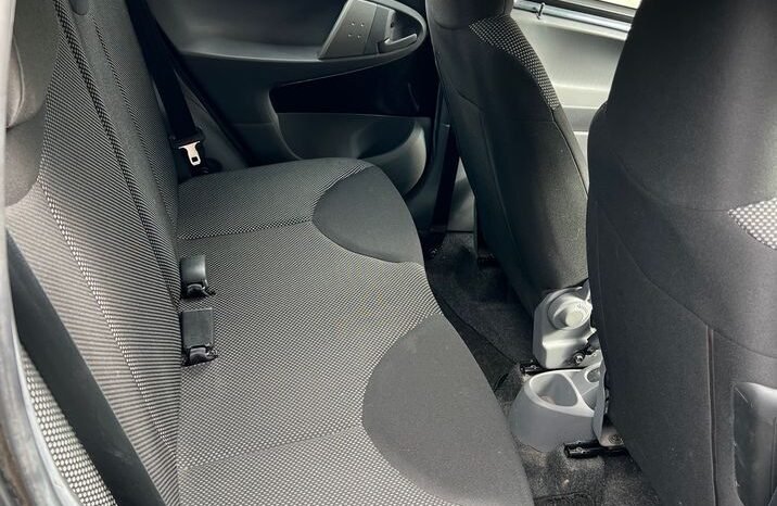 TOYOTA AYGO phase 2 1.0 VVT-I 68 CONNECT complet