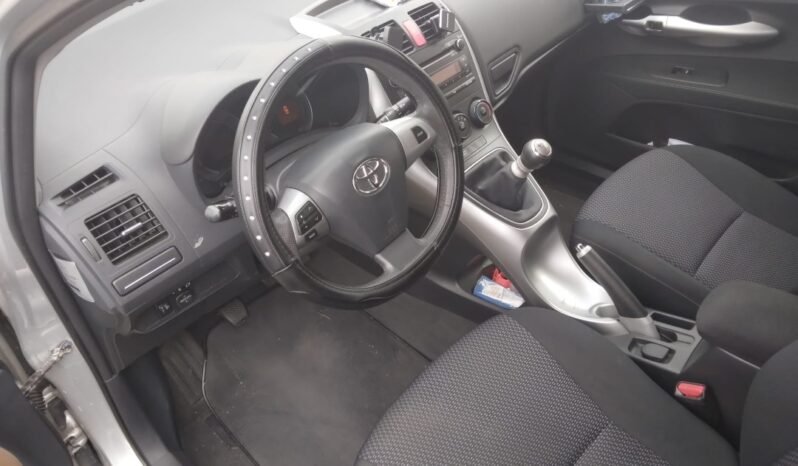 TOYOTA Auris 1.3 16V VVT-i (101 CH) 2300Euros complet
