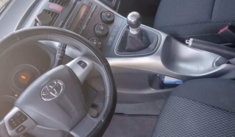 TOYOTA Auris 1.3 16V VVT-i (101 CH) 2300Euros complet