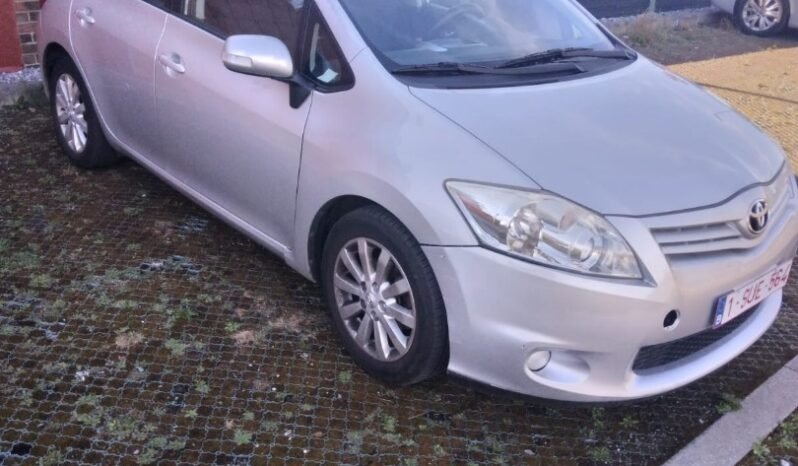 TOYOTA Auris 1.3 16V VVT-i (101 CH) 2300Euros complet