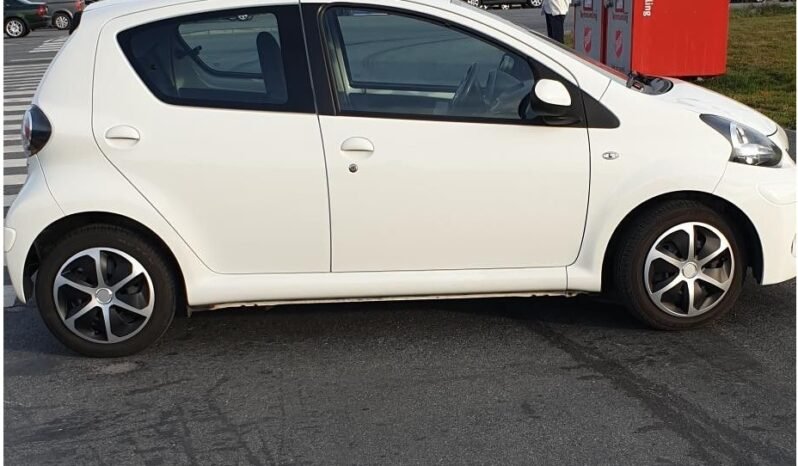 TOYOTA AYGO (2) 1.0 VVT-I DYNAMIC 5P complet