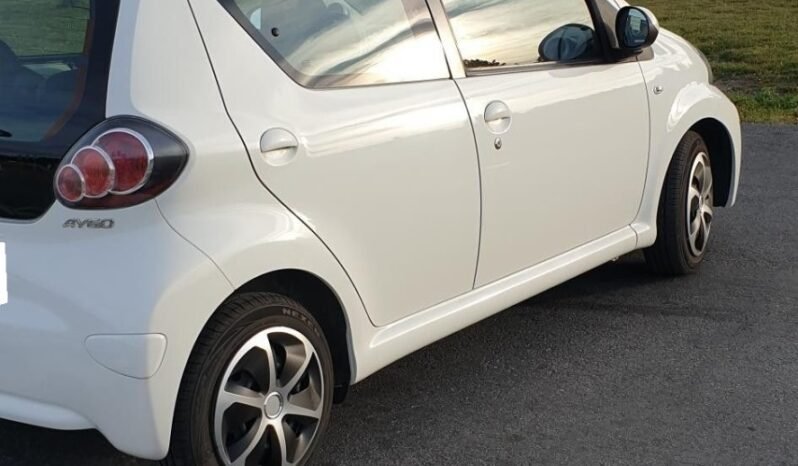 TOYOTA AYGO (2) 1.0 VVT-I DYNAMIC 5P complet