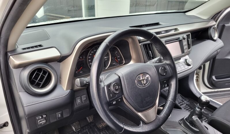 TOYOTA RAV4 2.0 VVT-I VANGUARD EXEC.M-DRIVE S. 4WD MULTIDRIVE – complet