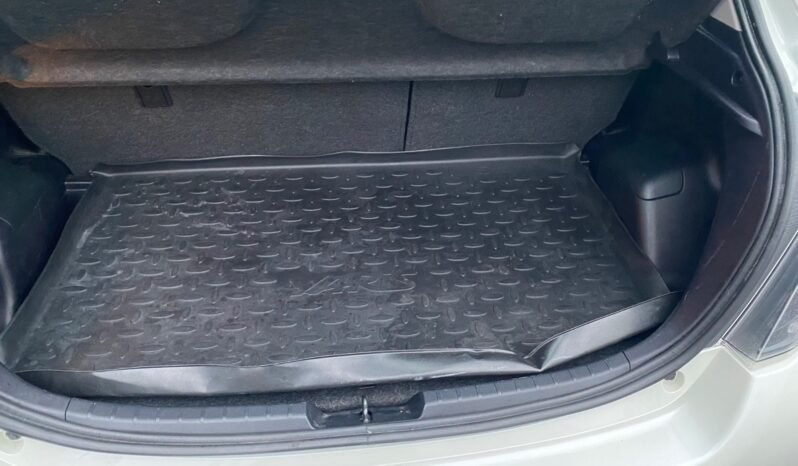 TOYOTA YARIS 1.5I VVT-I HYBRID STYLE E-CVT complet