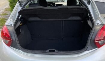 PEUGEOT 208 1.2 PURETECH 82 S&S ACTIVE BUSINESS ETG5 5P complet