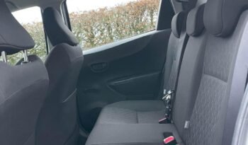 TOYOTA YARIS 1.3 VVT-I 100CV DYNAMIC 5P complet