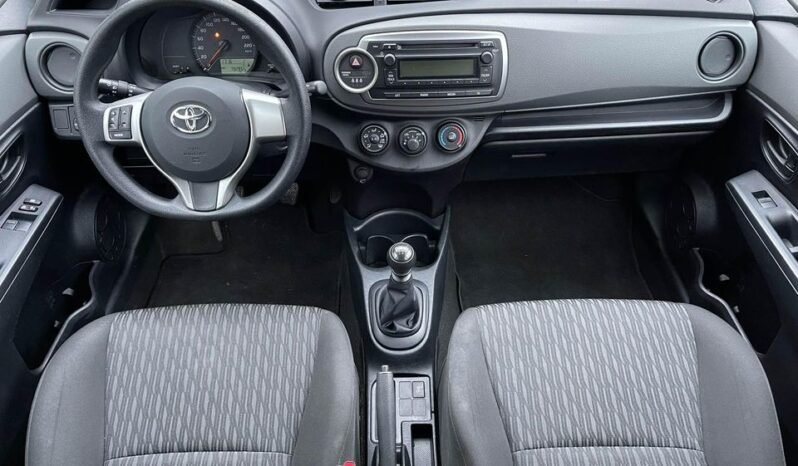 TOYOTA YARIS 1.3 VVT-I 100CV DYNAMIC 5P complet