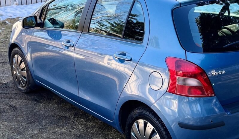 TOYOTA YARIS 1.3-VVT-I LUNA MMT AUTOMATIQUE, NOUVELLE L’UE complet