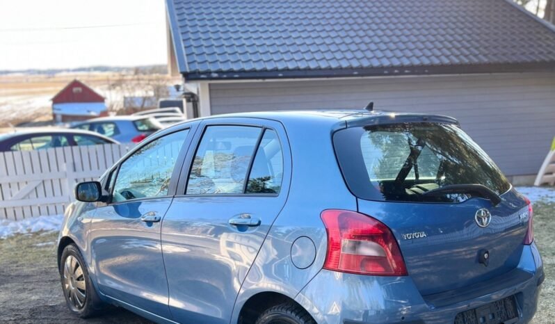 TOYOTA YARIS 1.3-VVT-I LUNA MMT AUTOMATIQUE, NOUVELLE L’UE complet