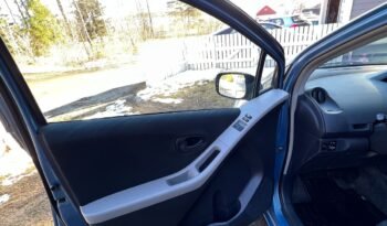 TOYOTA YARIS 1.3-VVT-I LUNA MMT AUTOMATIQUE, NOUVELLE L’UE complet
