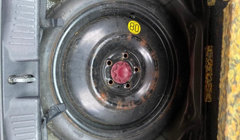 TOYOTA AURIS 124 VVT-I LINEA LUNA BVA 5P complet