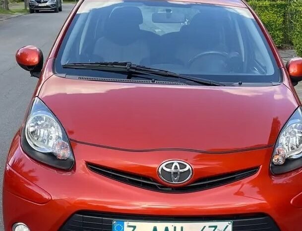 TOYOTA AYGO 1.0I ORANGE SPICE MMT BOITE AUTO complet
