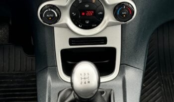Ford Fiesta 1.25 Titanium *Bluetooth*Stoelverw. Clima  ( 2990€ ) complet