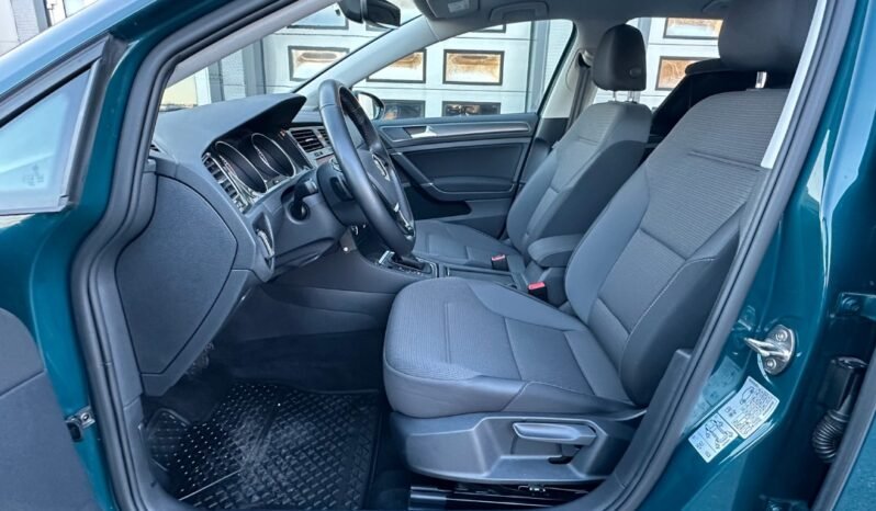 Volkswagen Golf 1,0 TSI 110hk Businessline ( 7200€ ) complet