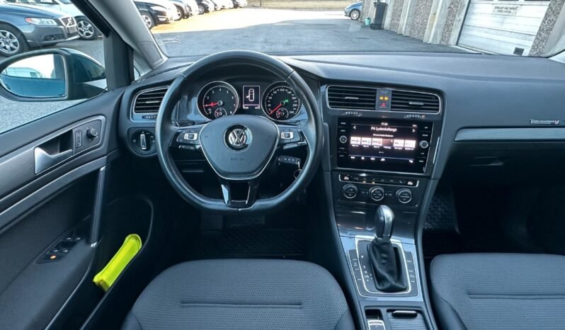 Volkswagen Golf 1,0 TSI 110hk Businessline ( 7200€ ) complet
