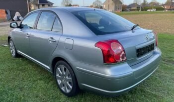 TOYOTA Avensis 2.0 Turbo D4D 16v Linea Luna DPF (2411€) complet