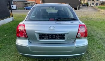 TOYOTA Avensis 2.0 Turbo D4D 16v Linea Luna DPF (2411€) complet