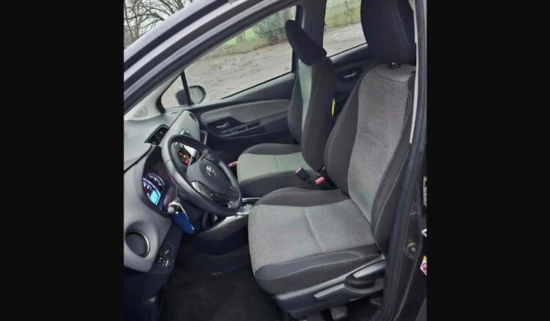 Toyota YARIS 1.0i VVT-i Active Automatique( 4090€ ) complet