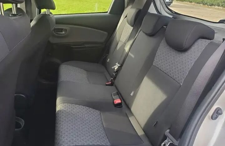 TOYOTA YARIS 100 VVT-i Lounge 5p multidrive automatique ( 4266€) complet
