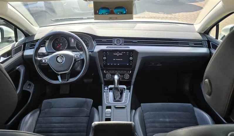 Volkswagen Passat 1.4 TSI Highline euro 6b/ Essence/ Automat( 10500€ ) complet
