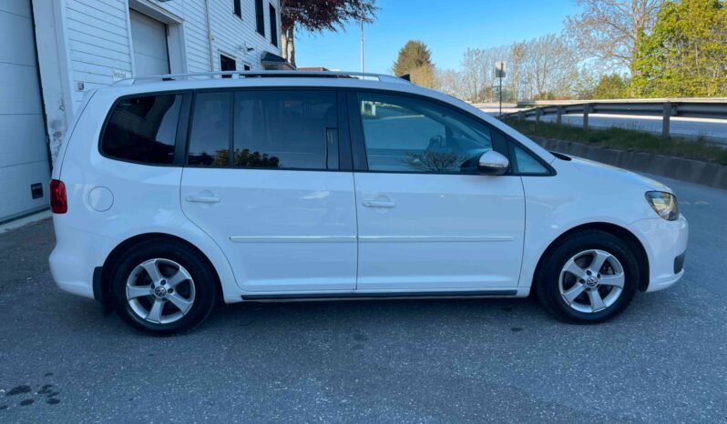 Volkswagen Touran 1.6 TDI Highline /Toit ouvrant/Panorama/Remorque/Boîte de vitesses F1 / 7 places ( 3810€) complet