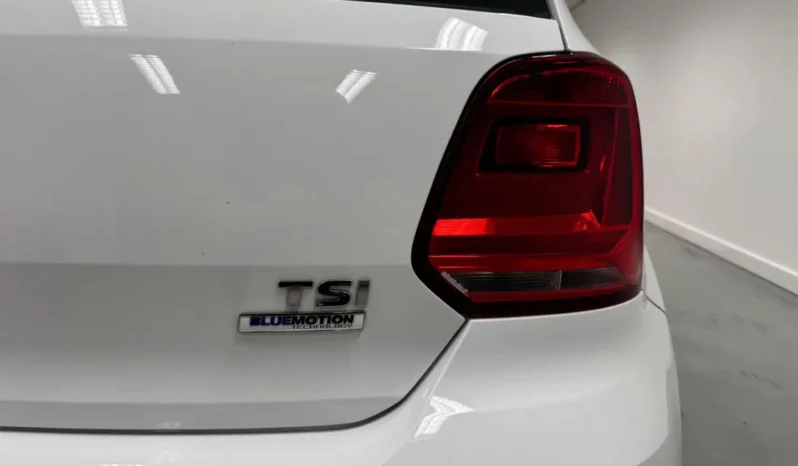 Volkswagen Polo 1.2 TSI 90-CV / BLUEMOTION / HIGHLINE / FULL OPTIO/ euro 6b/ Manuelle/ Essence/( 5510€ ) complet