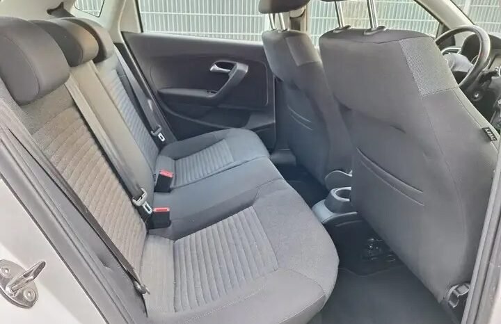 Volkswagen Polo1.2-12V BlueMotion Comfortline.Multimedia,Airco ( 2750€ ) complet