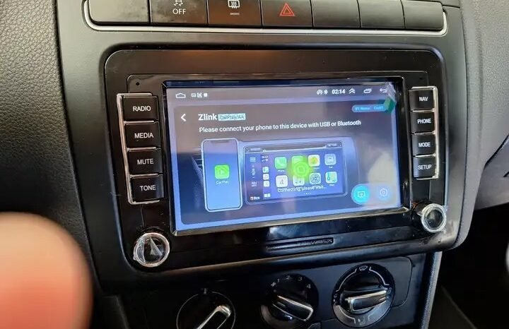 Volkswagen Polo1.2-12V BlueMotion Comfortline.Multimedia,Airco ( 2750€ ) complet