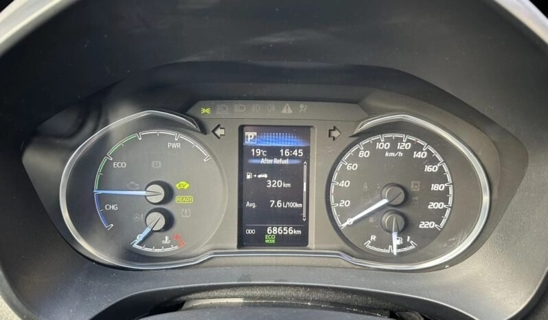 TOYOTA Yaris 1.5 VVT-i HSD Bi-Tone B&B( 4210€) complet