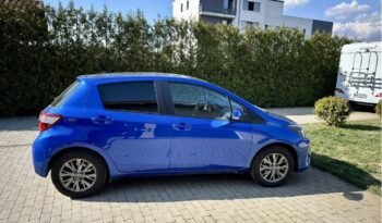 TOYOTA Yaris 1.5 VVT-i HSD Bi-Tone B&B( 4210€) complet