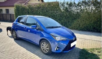 TOYOTA Yaris 1.5 VVT-i HSD Bi-Tone B&B( 4210€) complet