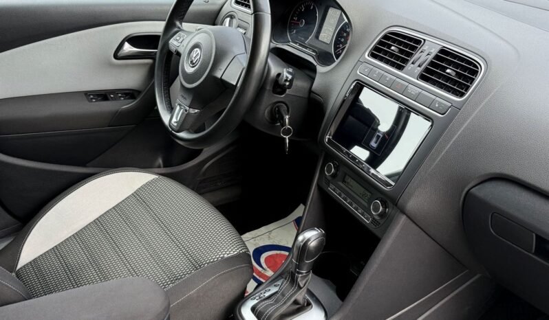 Volkswagen Polo Cross  1.6 TDI 90 CR FAP DSG7(2011)Automatique. Beau et Pratique petit SUV. Prêt à Immatriculer ( 3410€) complet