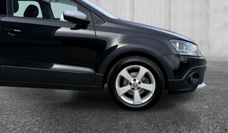 Volkswagen Polo Cross  1.6 TDI 90 CR FAP DSG7(2011)Automatique. Beau et Pratique petit SUV. Prêt à Immatriculer ( 3410€) complet